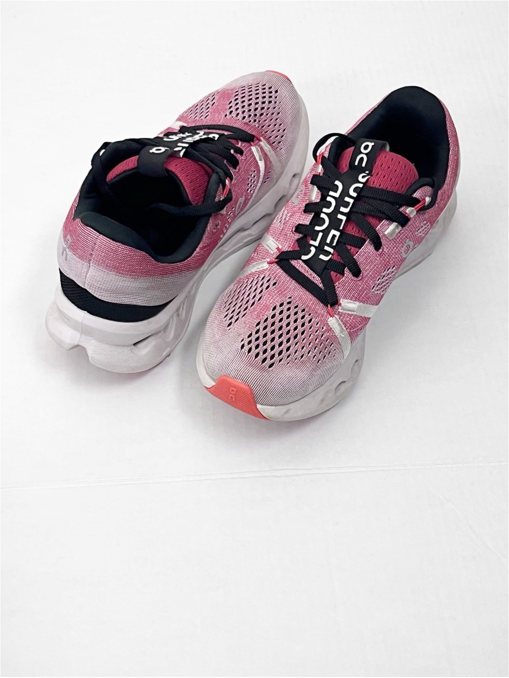 ON RUNNING Cloudsurfer Auburn Frost Running Shoes Sneakers Women’s Size 7